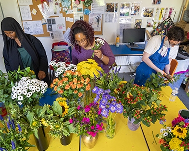 flower arranging